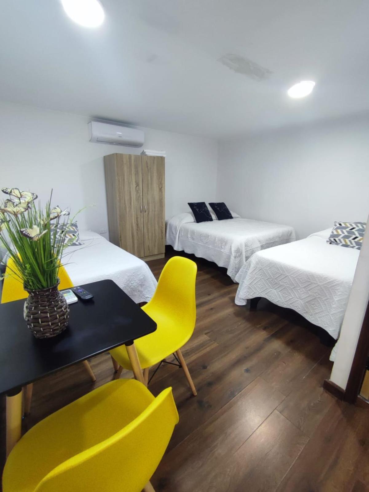 Hostal Vicmar 比尼亚德尔马 外观 照片